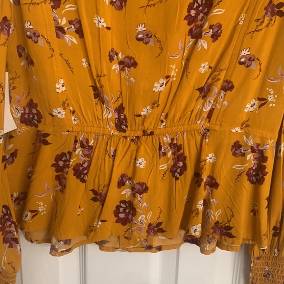 Women’s floral blouse NWT Size M - Picture 5 of 7
